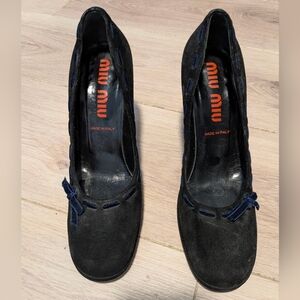 Miu Miu Suede Pumps with Bow Detail sz 38.5